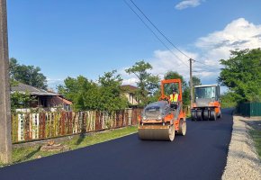 სამტრედიაში შიდა სასოფლო გზების რეაბილიტაცია აქტიურად მიმდინარეობს 