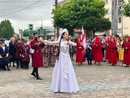 სამტრედიაში დამოუკიდებლობის დღე მასშტაბური ღონისძიებებით აღინიშნა