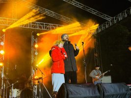 კახი კალაძის ტრადიციული საჩუქარი სამტრედიელ მრავალშვილიან ოჯახებს