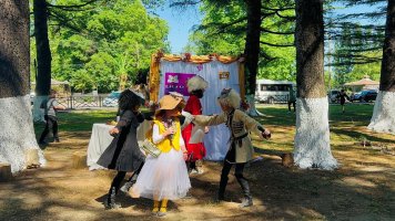 სამტრედიაში პირველად,  საჯარო და კერძო სკოლების ჩართულობით  „ანიმაციური ფესტივალი“ ჩატარდა