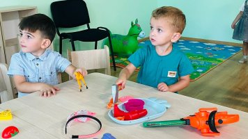 სამტრედიის მერმა ბავშვებსა და პედაგოგებს ახალი სასწავლო წლის დაწყება  მიულოცა