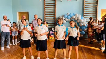 სამტრედიის მერმა ბავშვებსა და პედაგოგებს ახალი სასწავლო წლის დაწყება  მიულოცა