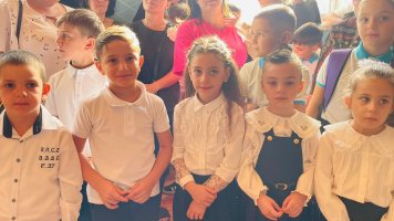 სამტრედიის მერმა ბავშვებსა და პედაგოგებს ახალი სასწავლო წლის დაწყება  მიულოცა