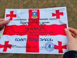 სამტრედიაში 9 აპრილს გმირთა ხსოვნის პატივსაცემად მემორიალი ტიტებით შეიმკო