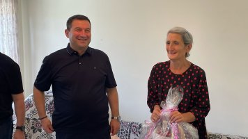 სამტრედიაში კიდევ ერთ სოციალურად დაუცველ ოჯახს ახალი საცხოვრებელი სახლი გადაეცა