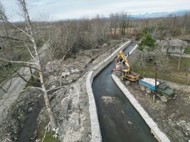 სამტრედია, სოფელ ჭაგანში მდინარე ჭურთავაზე ნაპირსამაგრი სამუშაოები მიმდინარეობს