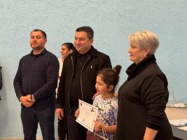 სამტრედიაში საჯარო და კერძო სკოლებს შორის ცურვის შეჯიბრი გაიმართა