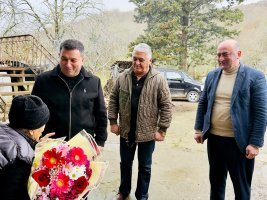 დავით ბახტაძემ 101 წლის შესრულება მიულოცა ლიდა ჩაჩუას