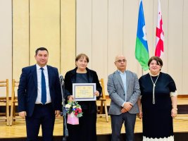 სამტრედიაში ღვაწლმოსილი პედაგოგები დააჯილდოვეს