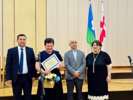 სამტრედიაში ღვაწლმოსილი პედაგოგები დააჯილდოვეს
