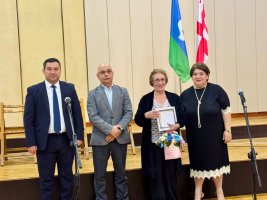 სამტრედიაში ღვაწლმოსილი პედაგოგები დააჯილდოვეს