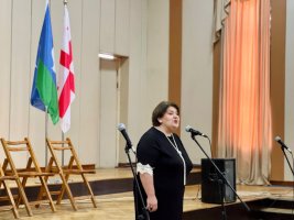 სამტრედიაში ღვაწლმოსილი პედაგოგები დააჯილდოვეს
