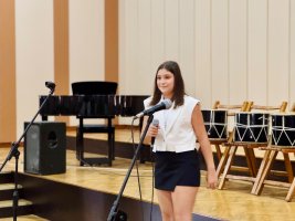 სამტრედიაში ღვაწლმოსილი პედაგოგები დააჯილდოვეს